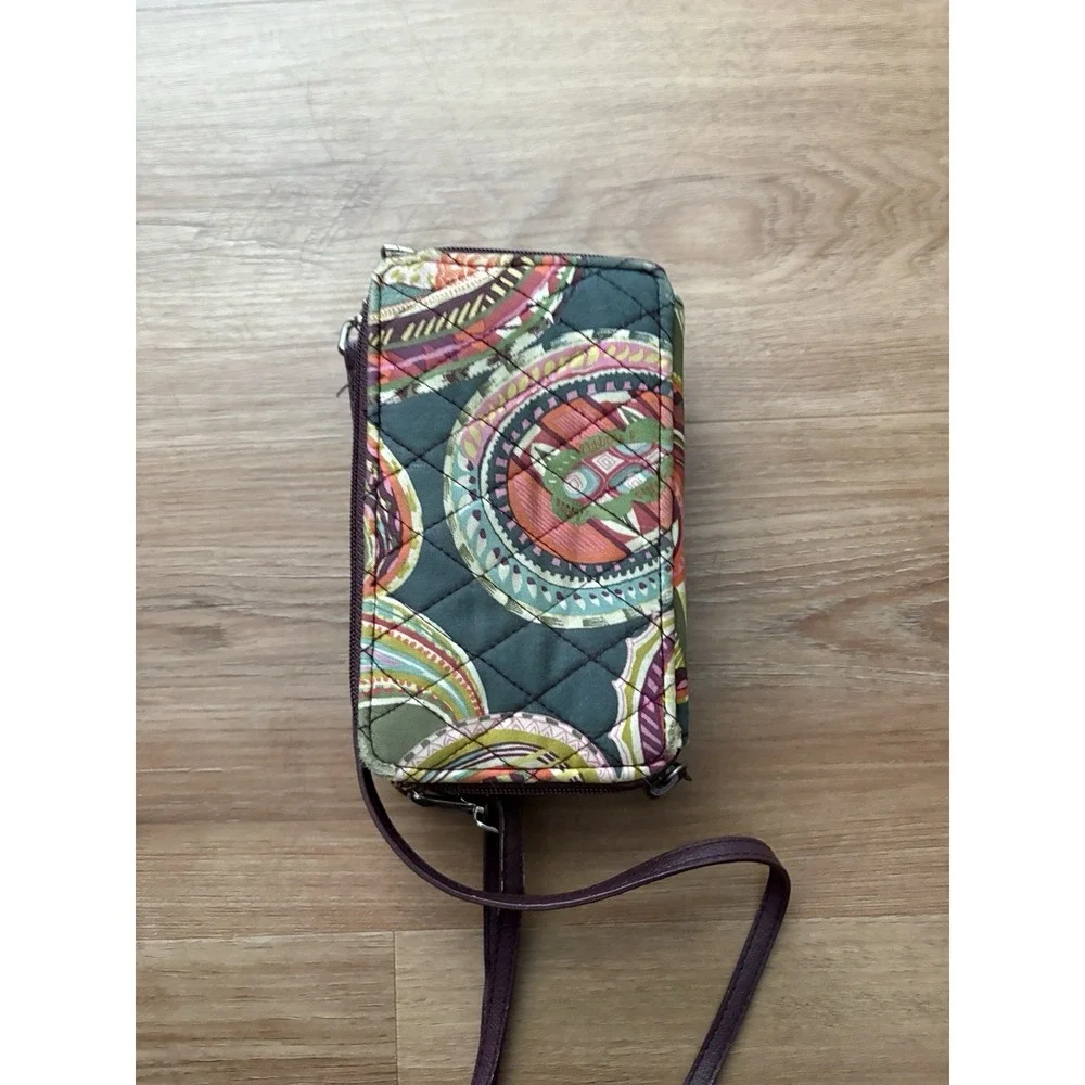 Vera Bradley RFID All In One Crossbody Bag -‎ Heirloom Paisley Wallet